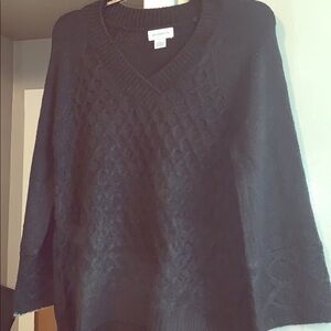 Liz Claiborne black bell-sleeved texture sweater!